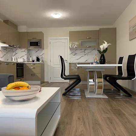 Апартаменты Sea View 2 Bedroom - B-29-sarafovo Бургас