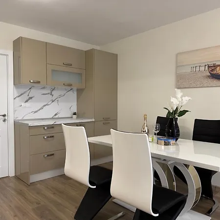 Апартаменты Sea View 2 Bedroom - B-29-sarafovo *